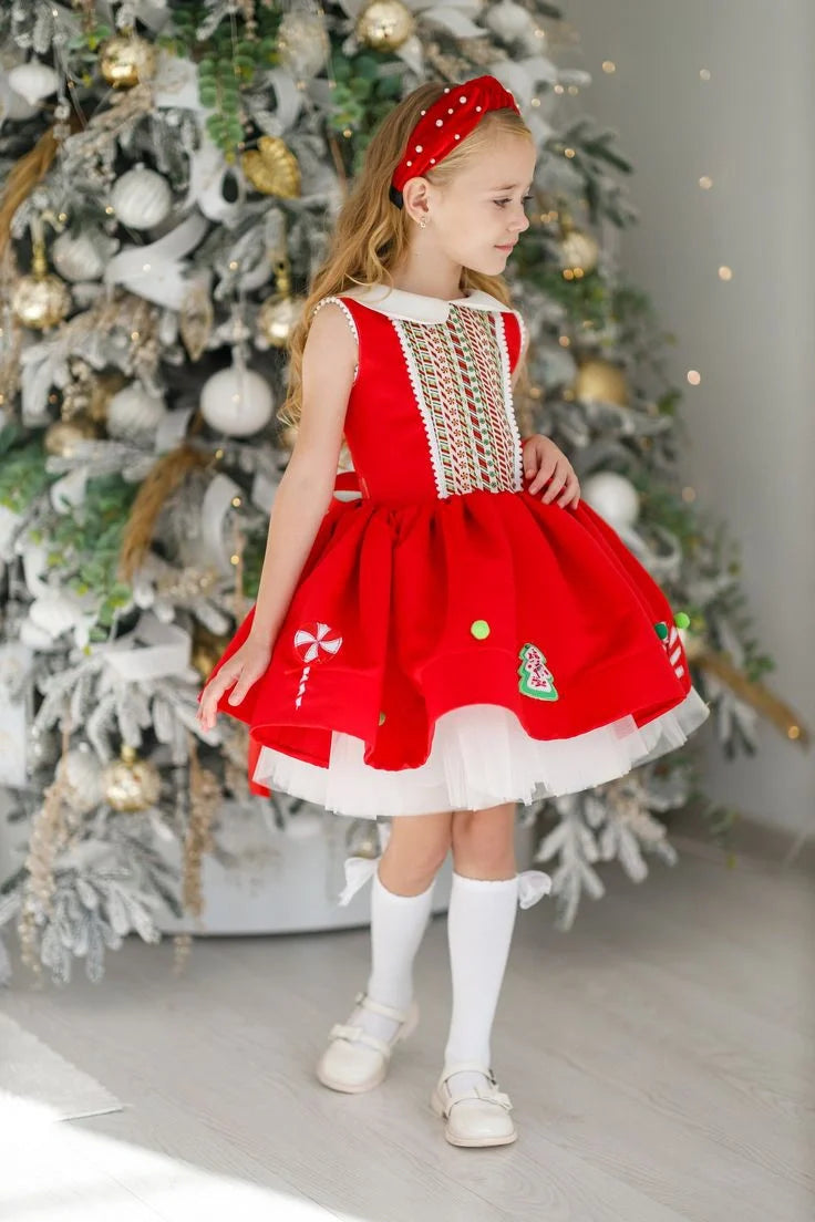 Kids’ winter fashion trends, Holiday fashion for children, Trending festive outfits for kids, Winter wardrobe ideas for families, Fashion tips for kids this Christmas 