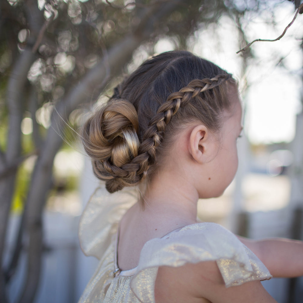 Kid-Friendly Hairstyles to Match Festive Outfits