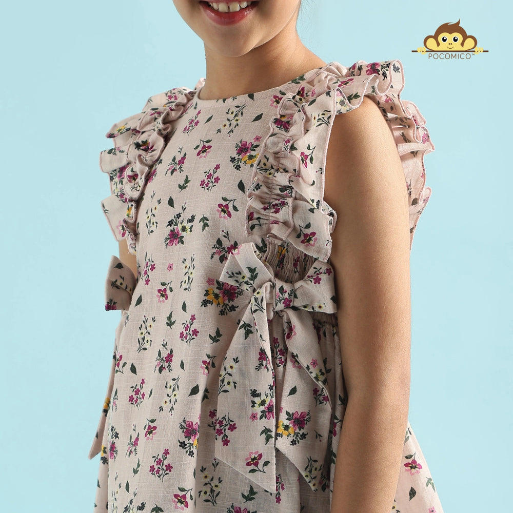 
                  
                    Blossom+Breeze+Dress+for+girls+by+Pocomico+is+perfect+for+twirling+in+the+sunshine. Lightweight+and+breatheable+cotton+slub+dress+with+a+delicate+digital+print. Ruffled+shoulders+add+a+whimsical+touch,+ideal+for+little+fashionistas. 100%+BCI-certified+cotton+makes+it+suitable+for+sensitive+skin. Shop+now+to+make+every+sunny+adventure+a+stylish+one
                  
                