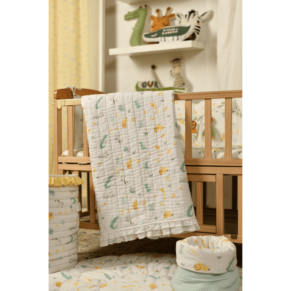 
                      
                        Animals Pattern Printed Quilt with Frill
                      
                    