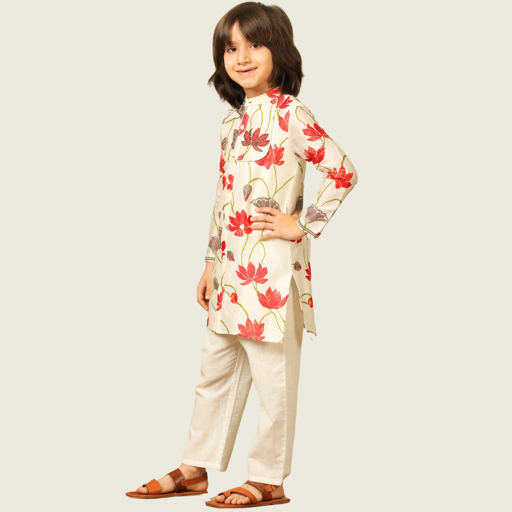 
                  
                    floral-kurta-pajama-red-ivory-bead work-kids-boys-pocomico
                  
                