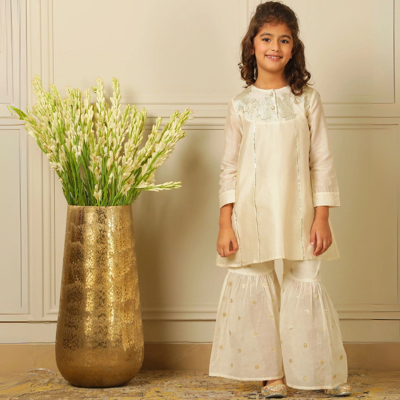 The Bahar sharara set is an ode to indian festivity, crafted from luminous solid chanderi fabric and lined with 100% BCI-certified cotton for all day comfort.