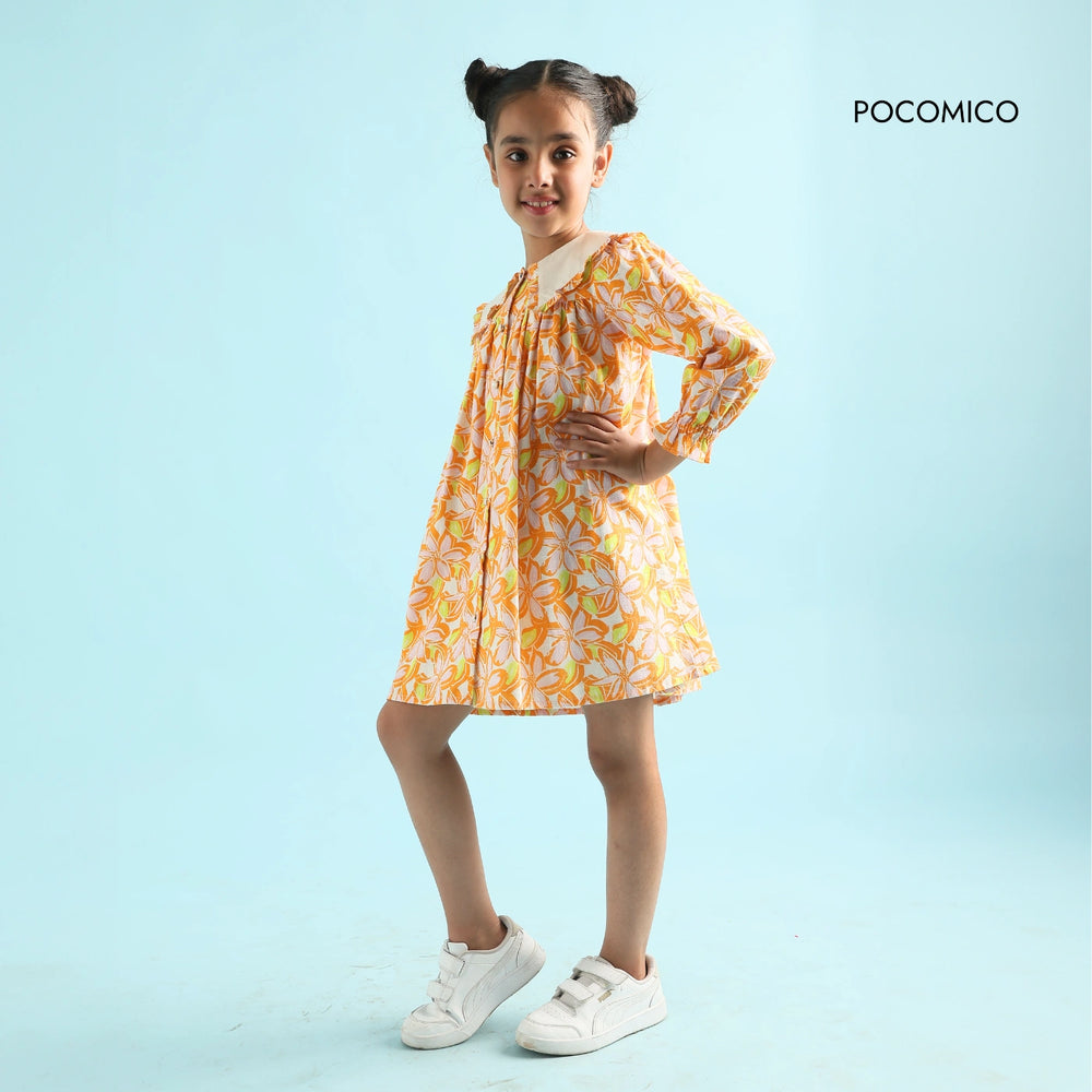 Sunbeam Frill Collar Dress is a must-have for carefree spring days. Crafted from 100% BCI cotton slub with a 100% BCI cotton lining