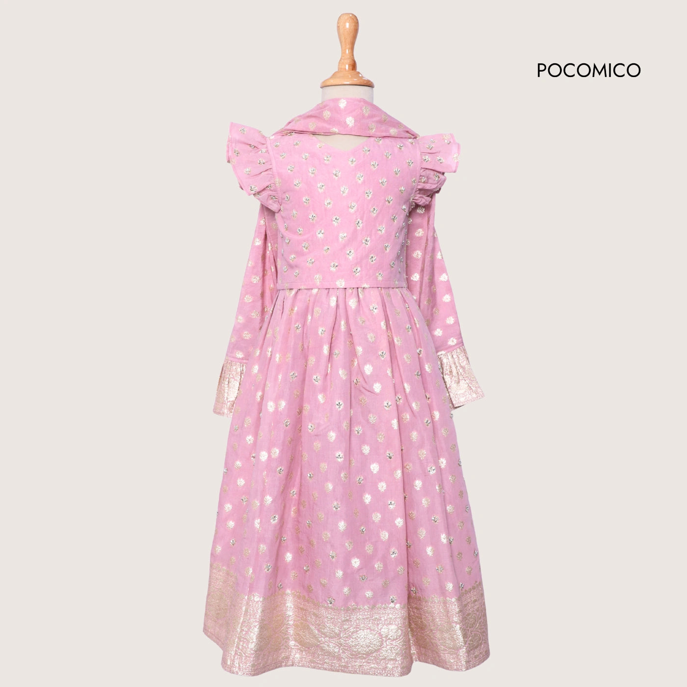 Pink+dress+white+floral+pattern+light+gray+Pocomico+beadwork+bead+frill+lehenga+set+dupatta