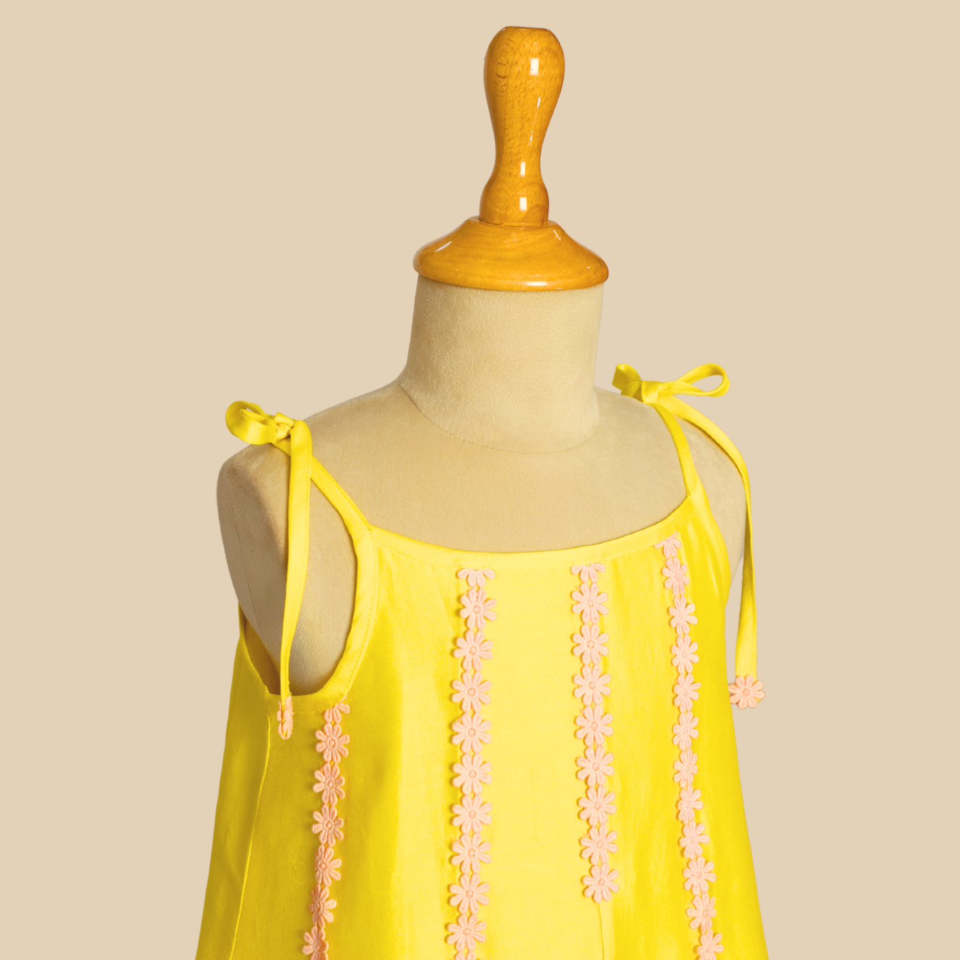 Radiant and festive, the Kiran Chanderi Set is crafted in lightweight chanderi fabric, known for its soft sheen and airy feel.