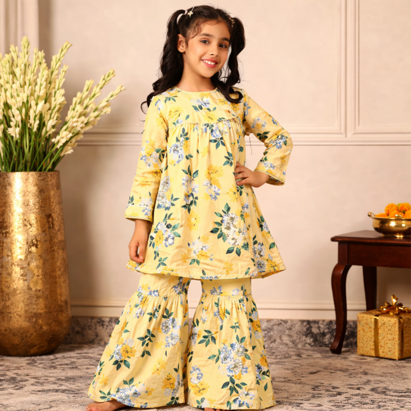 Fresh and easygoing, the Basant Bloom Set is made from 100% BCI-certified cotton, designed to keep little ones cool and comfortable through the day. 