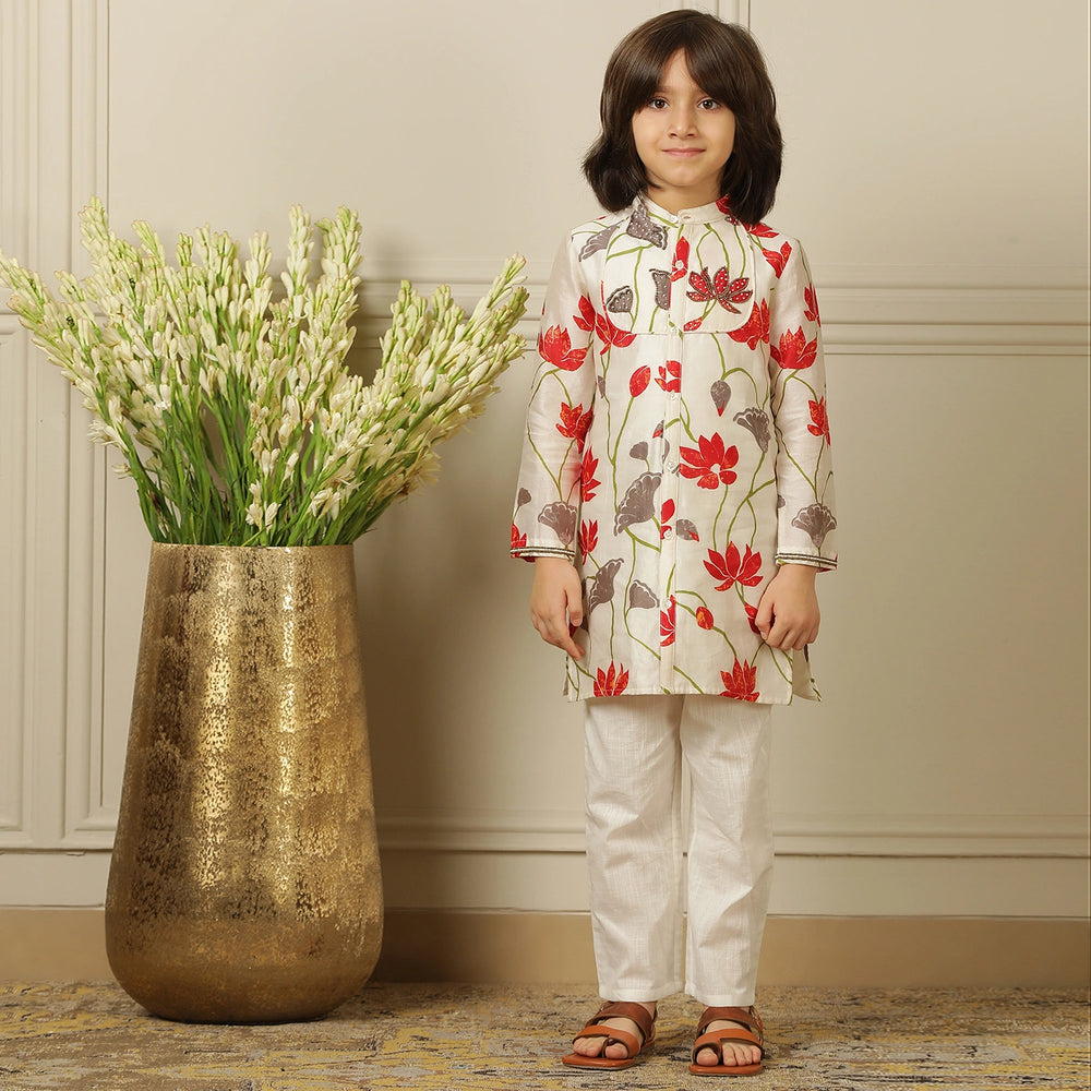 
                  
                    floral-kurta-pajama-red-ivory-bead work-kids-boys-pocomico
                  
                