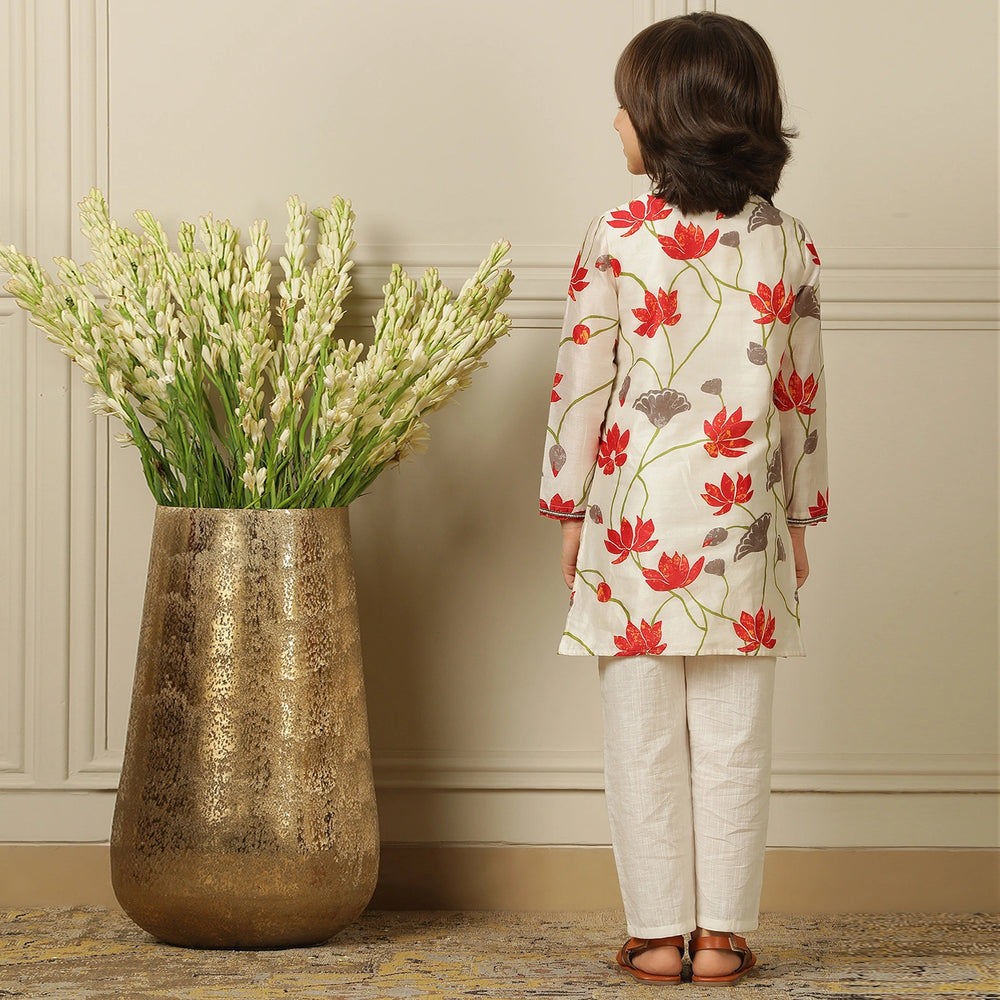 
                  
                    floral-kurta-pajama-red-ivory-bead work-kids-boys-pocomico
                  
                