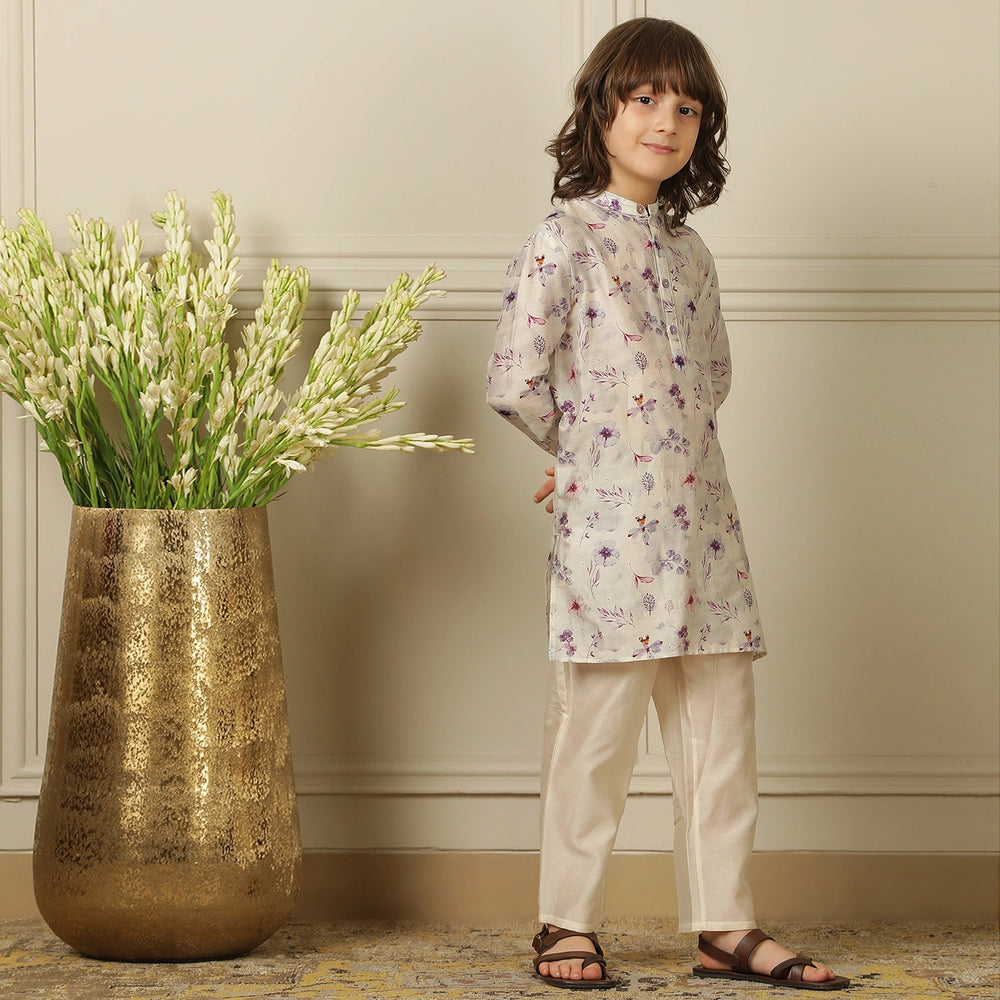 
                  
                    floral+kurta+set+white+pants+pastels+lavender+pajama+festive+wear+idianwear+pocomico
                  
                
