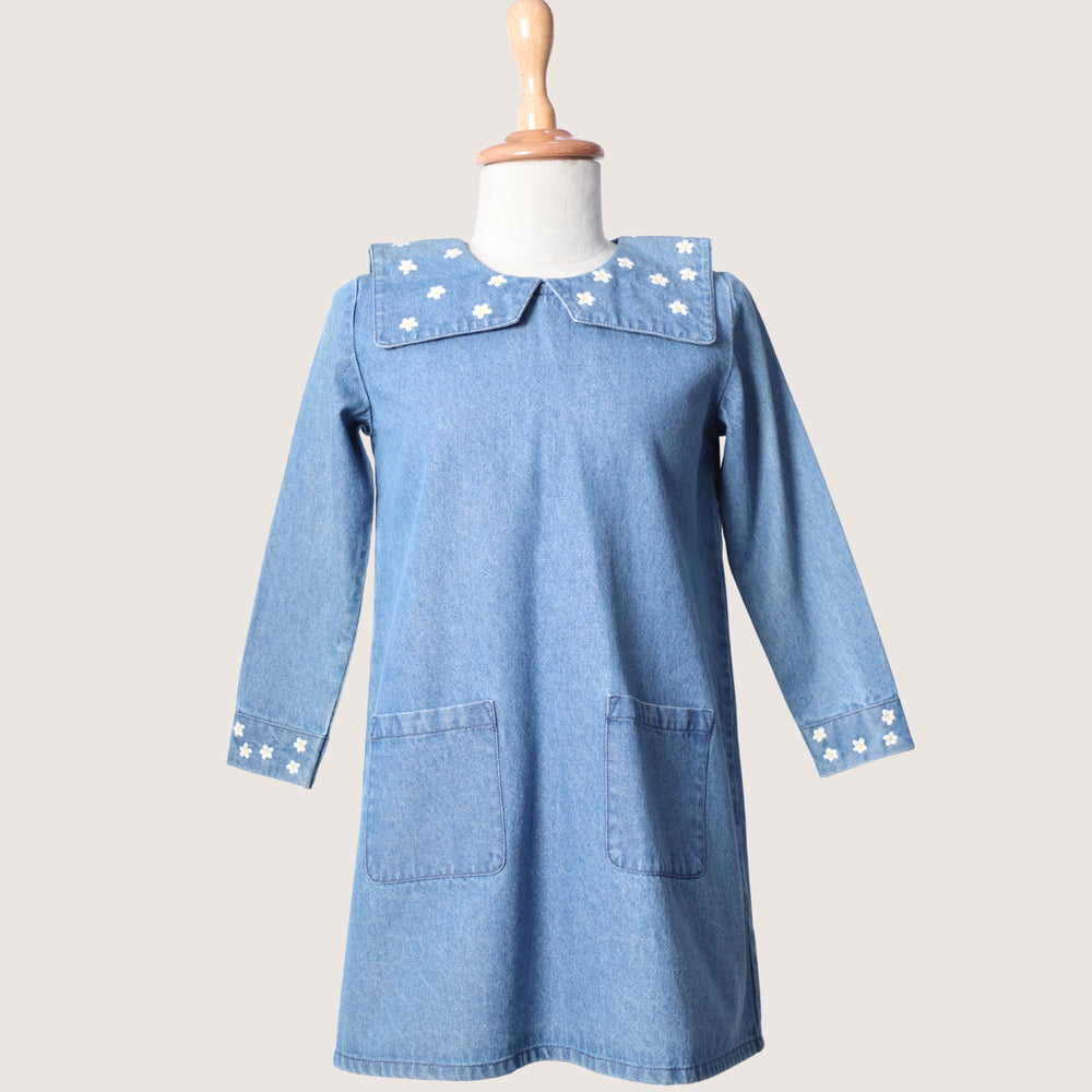 denim-blue-floral-embroidery-girl-pocomico