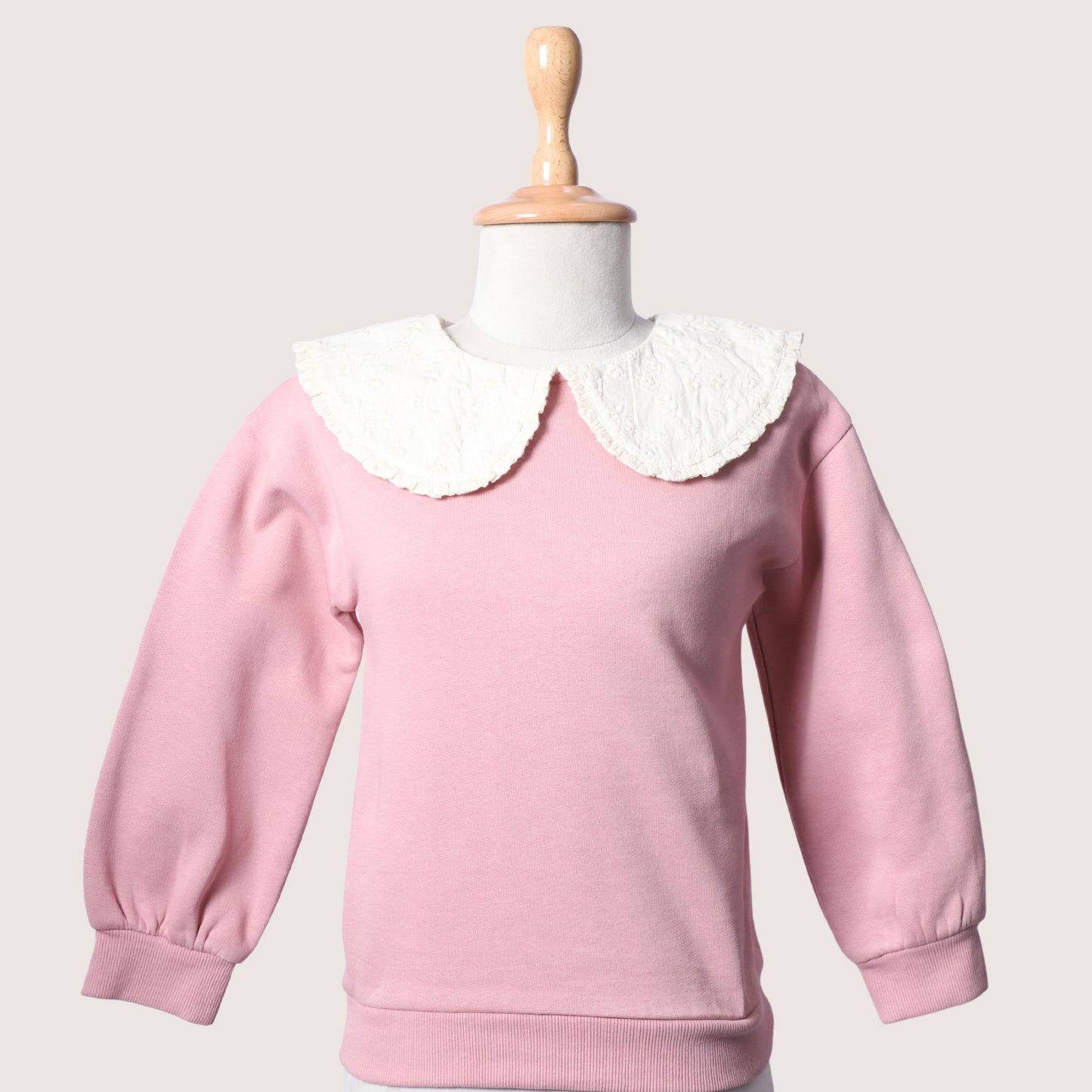 -dark pink-pullover-sweatshirt-girl-winter-peter pan collar-lace-pocomico