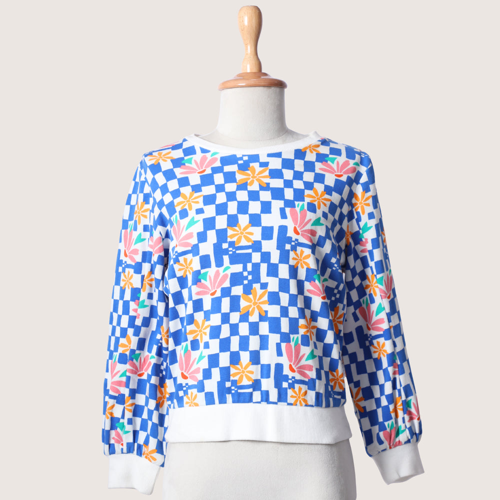 sweatshirt-blue-floral-pixel-checkered-floral-white-fleece-warm-winter-girl-pocomico